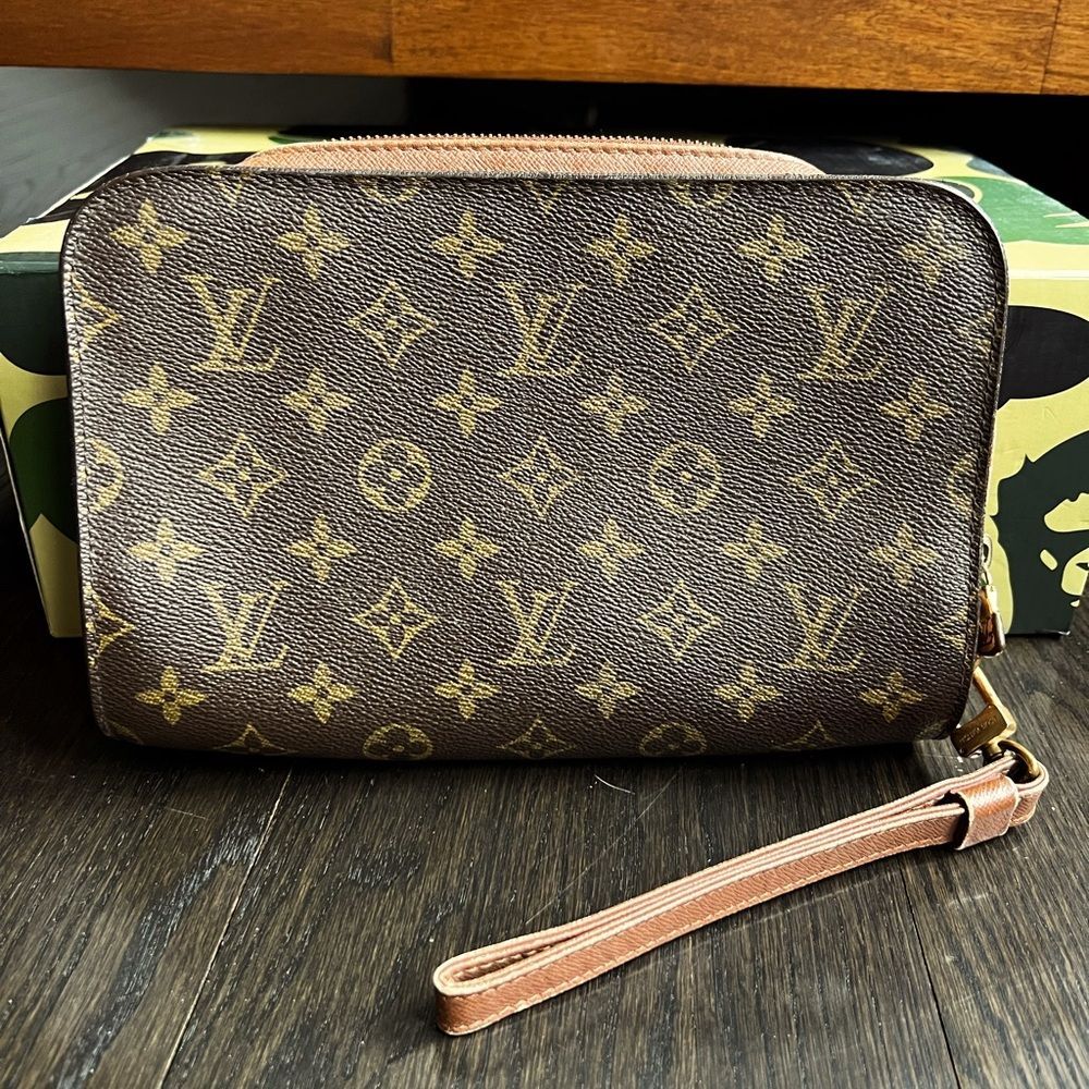 Vintage Louis Vuitton Orsay Monogram Clutch Wristlet